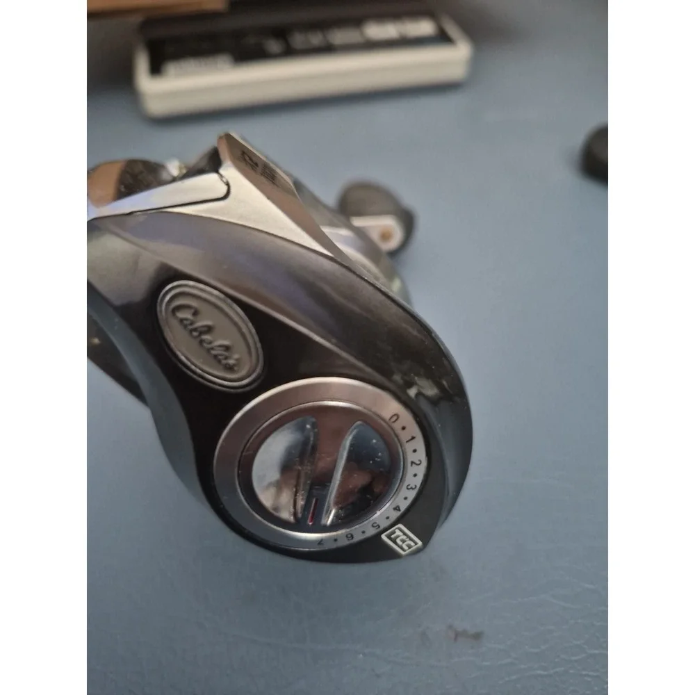 Cabela's Tournament ZX Casting Reel 8 ball Bearing 7:1 Ratio Soft Grip Handles